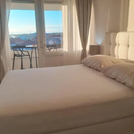 Casa Bianca Luxury Apartment