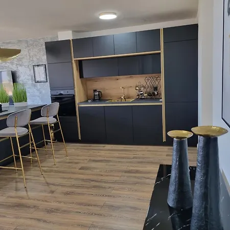 Casa Bianca Luxury Apartment *